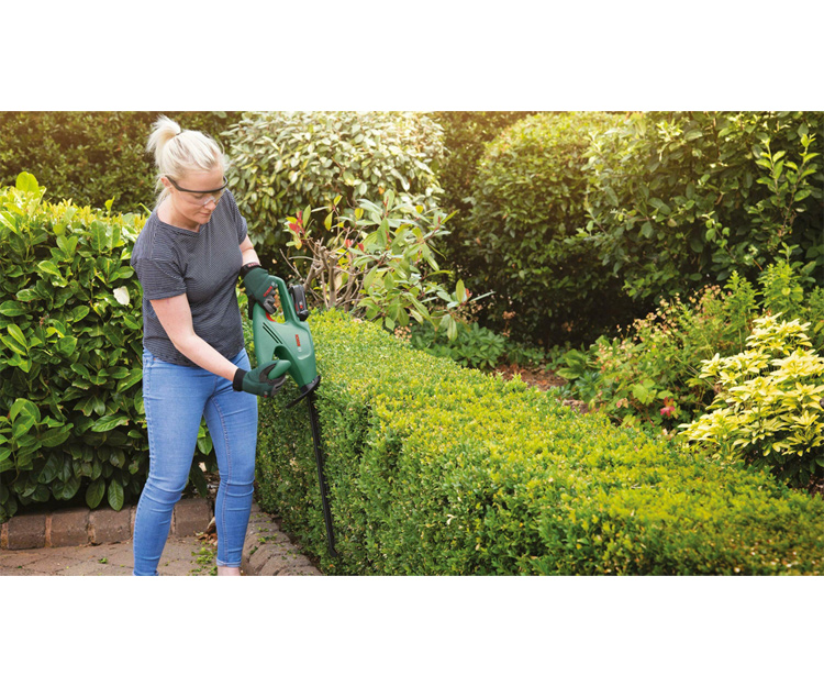 Аккумуляторный кусторез BOSCH EasyHedgeCut 18-45 (solo) (0600849H03)