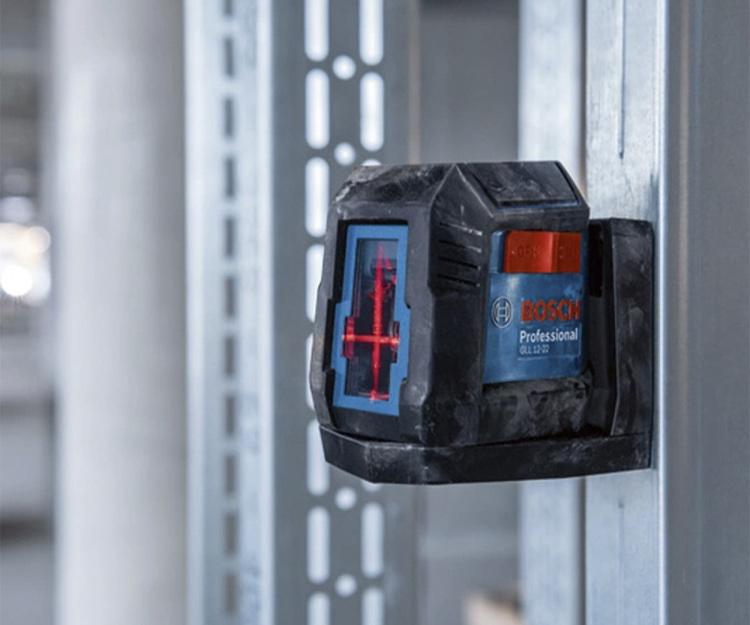 Линейный лазерный нивелир BOSCH GLL 12-22 (0601065220)