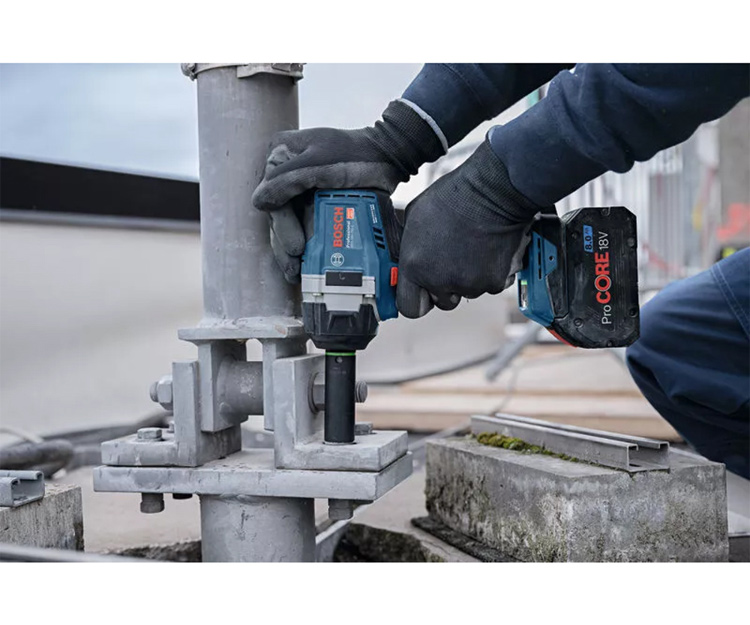 Аккумуляторный гайковерт BOSCH GDS 18V-750 C (Solo) (06019L9000)