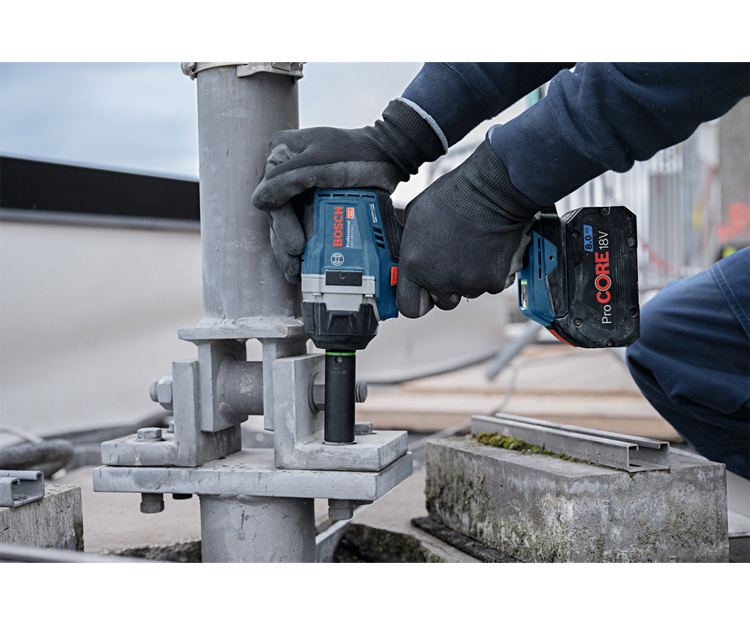 Аккумуляторный гайковерт BOSCH  GDS 18V-750 C (2x 5Ah + L-BOXX 136) (06019L9003)